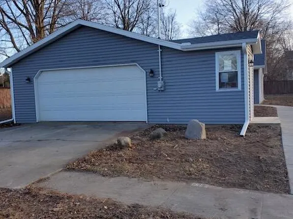 138 Sherman St, Sherwood, MI 49089