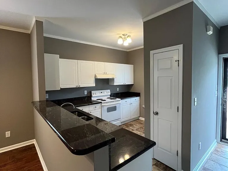 321 Woodson Dr — Photo 11