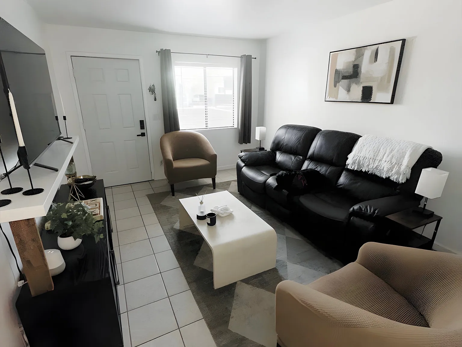2 bed, 1000 sqft, $2,299 — Photo 3