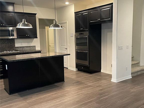 2nd image of 3273 E Yosemite Dr