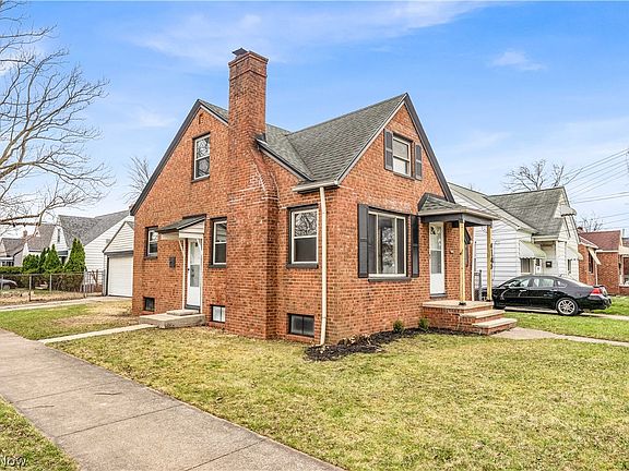 4th image of 4145 W 140th St