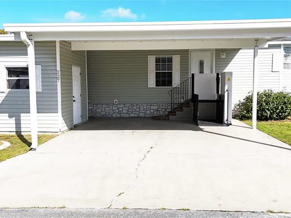 227 Pinewood Dr, Eustis, FL 32726