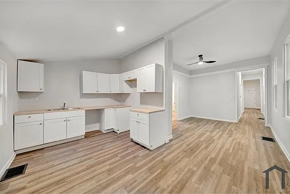 2910 W Main St — Photo 6
