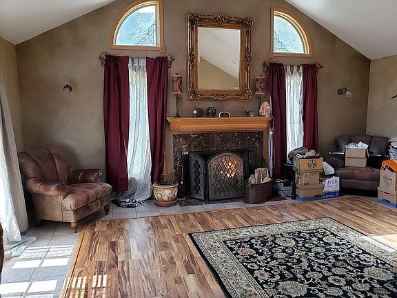 5th image of 2445 Duffy Ln