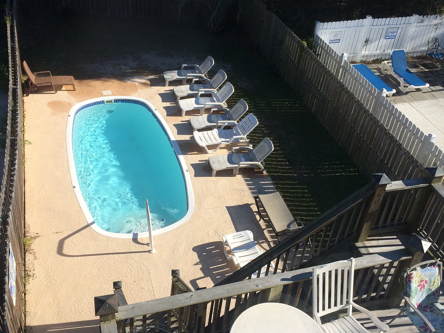 4 bed, 4.5 bath, 2400 sqft, $2,400 — Photo 4