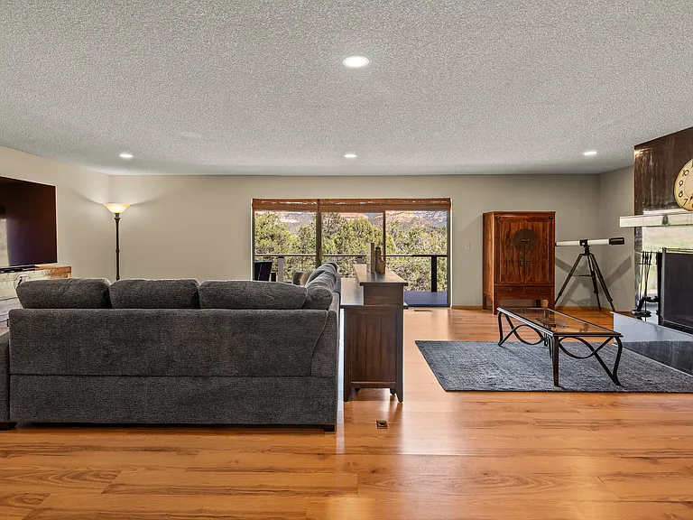 525 Coronado Trl — Photo 21