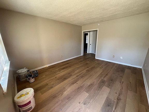 2nd image of 406 29th Pl #A