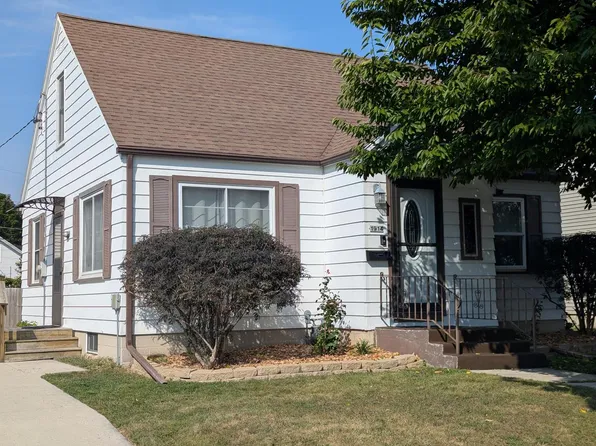 1914 North 18th STREET, Sheboygan, WI 53081