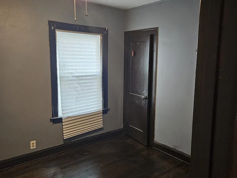 2457 W 69th St #1E — Photo 13