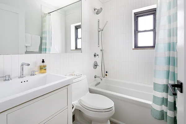 Sold by Sotheby's International Realty | media 8