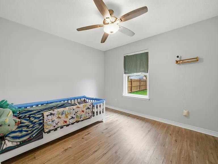 519 Batten Blvd — Photo 15
