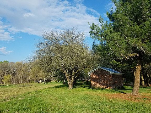 apple orchard w/ br pump hse