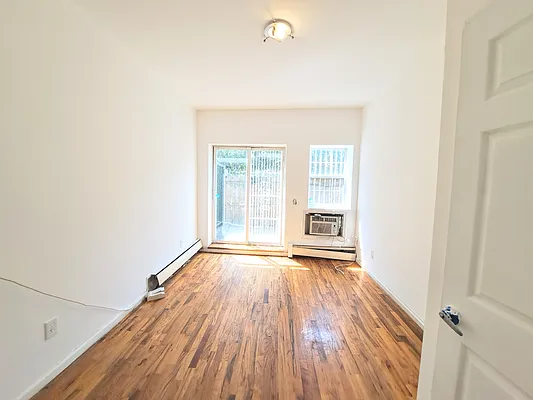 Rented by Friedman Mayer, LREB | media 15