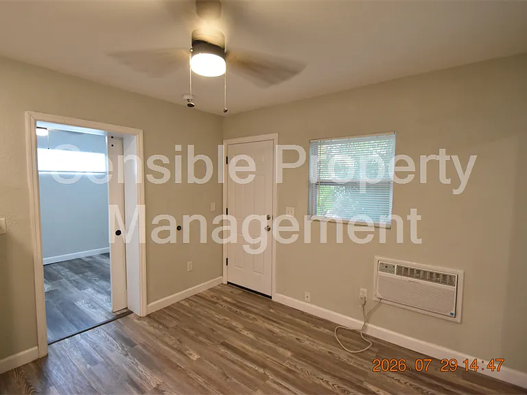 419 Stremma Rd #5 — Photo 3