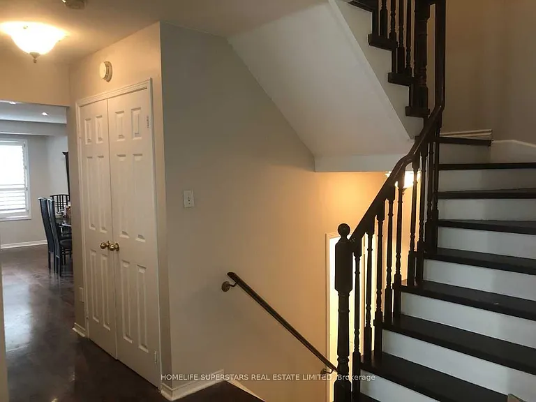 2555 Thomas St #1 — Photo 5