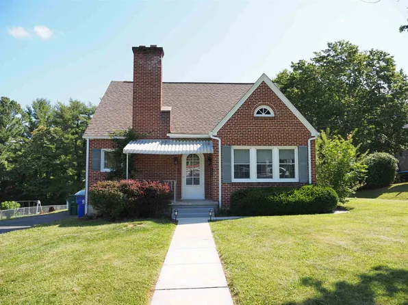 100 Cherry Ln, Christiansburg, VA 24073
