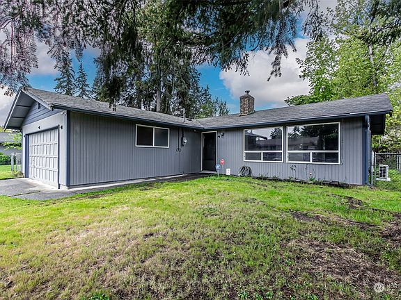 2nd image of 17010 17th Avenue Ct E