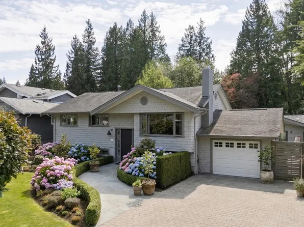 1383 W 23rd St, North Vancouver, BC V7P 2H6