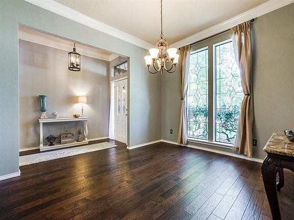 2nd image of 1812 Tawakoni Ln