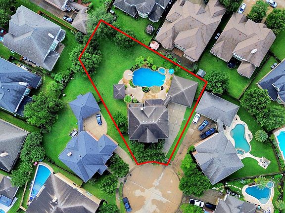 2nd image of 3919 Bianca Spring Ln