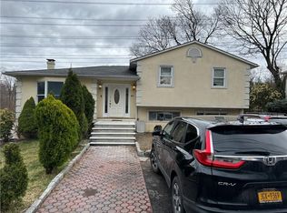 81 Parkview Rd, Elmsford, NY 10523