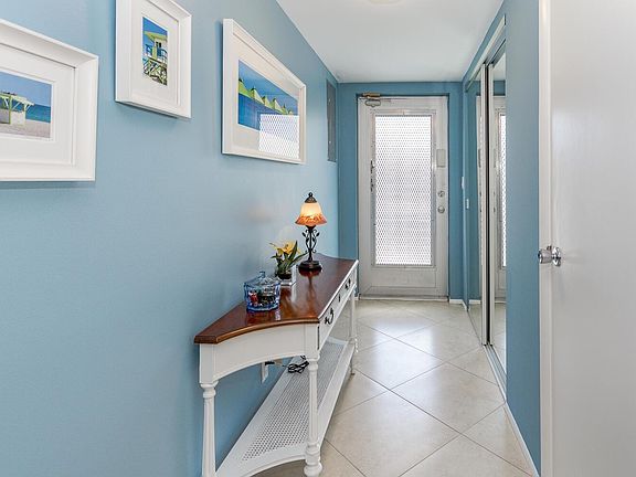 2nd image of 2620 SW 22nd Ave APT 1002