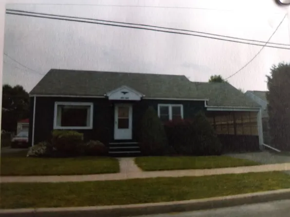 58 Grace Ave, Plattsburgh, NY 12901
