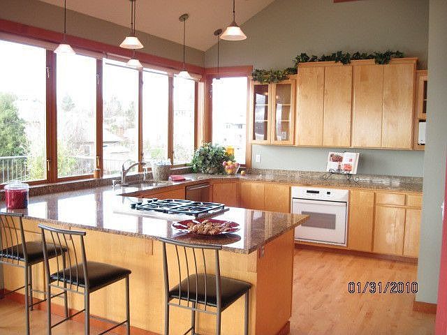 Spacious Kitchen