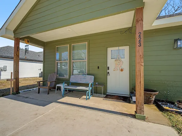 223 Harris Blvd, Malakoff, TX 75148