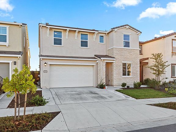 2nd image of 3554 Damora Ave
