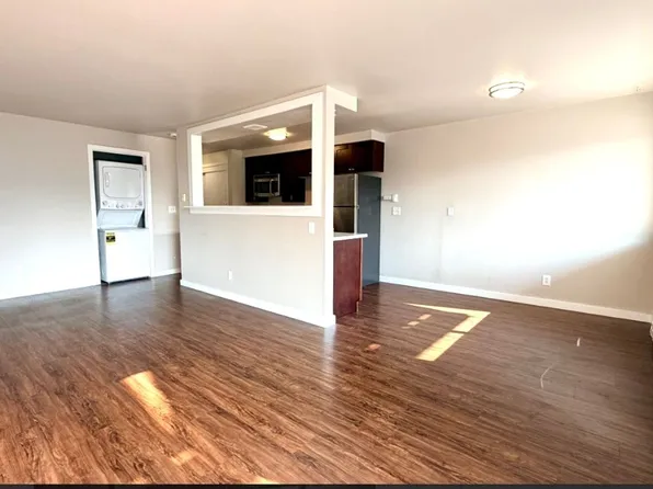 Welcome to Edge Apartments!, 2517 Thorndyke Ave W #5, Seattle, WA 98199