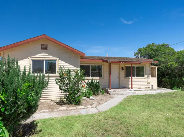239 E Collins St, Oxnard, CA 93036