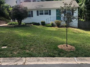 818 Crater St, Charlotte, NC 28205