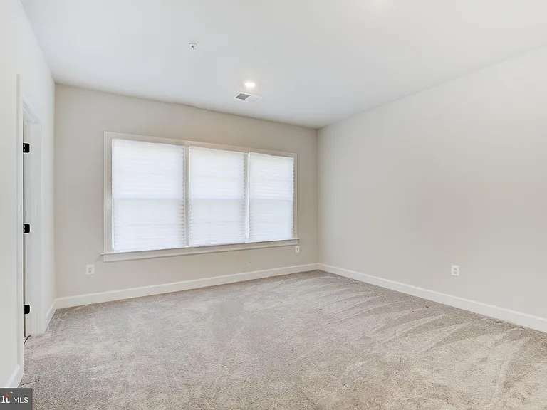 6547 Clubhouse Dr — Photo 57