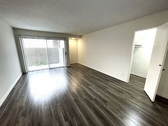 4th image of 3420 Mentone Ave APT 3