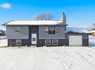 201 Hummingbird Cir, Box Elder, SD 57719