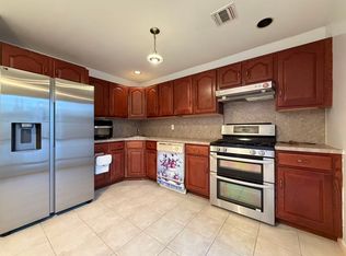 27 Conger St, Staten Island, NY 10305