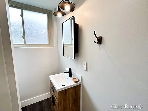 3138 Bishop St #7 — Photo 11