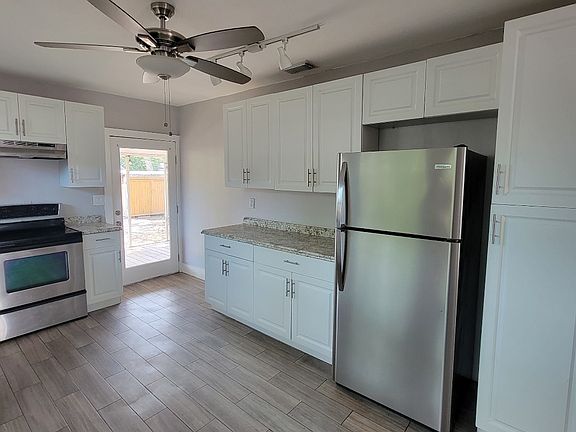 3rd image of 3222 20th St N