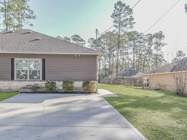 15786 Cottonwood Dr, Montgomery, TX 77356