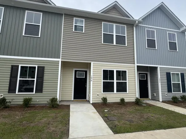 196 Buckhorn Ave., Holly Ridge, NC 28445