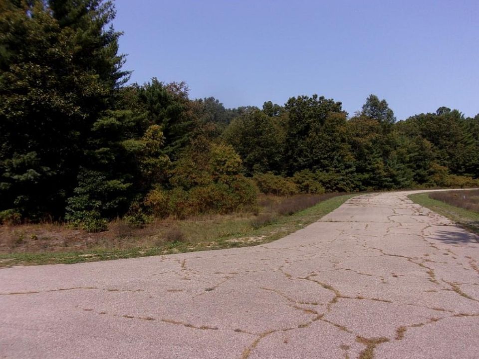 1st image of 1698 Ryan Woods Dr #32