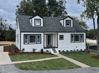 1407 Swanson Blvd, Fayetteville, TN 37334