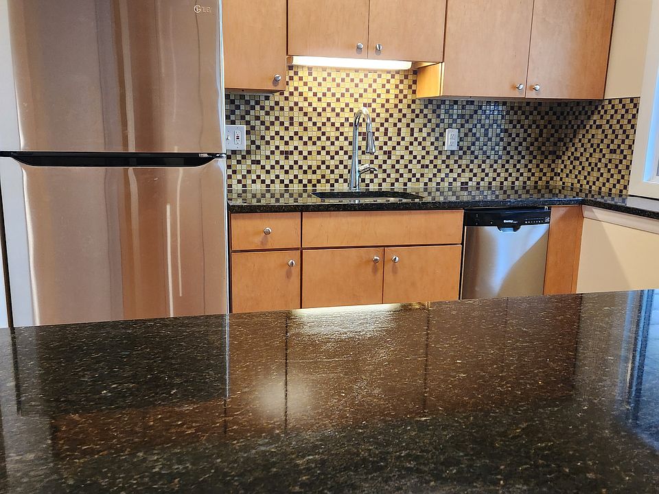Kitchen - refrigerator
