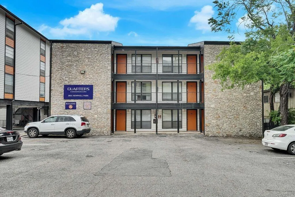 1 bed, 1.0 bath, 450 sqft, $1,250 — Photo 1