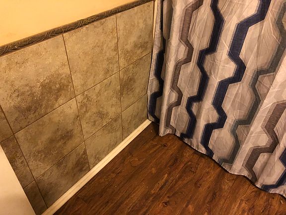 5th image of 4727 Swann Ln