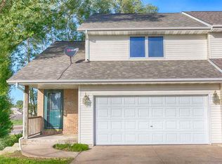 2103 14th St, Coralville, IA 52241