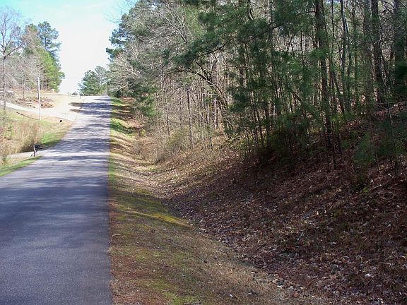 4th image of 1360 Northwoods Dr #131