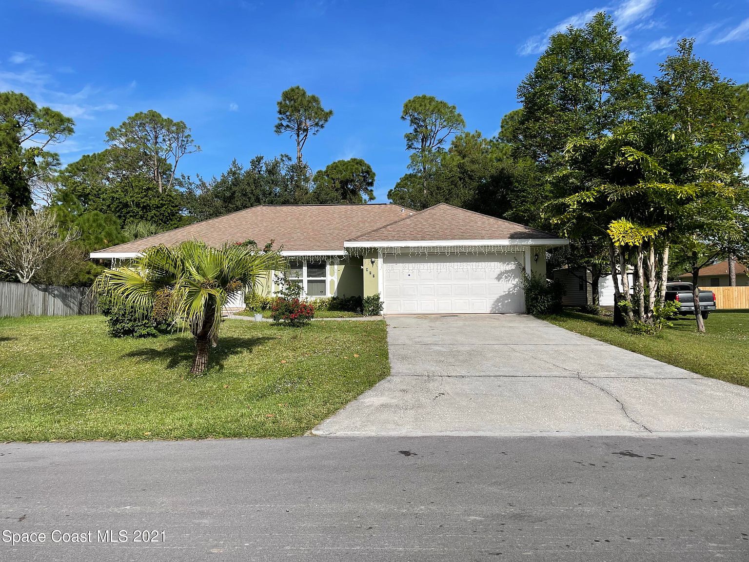 977 Stage St SE, Palm Bay, FL 32909 | MLS #918747 | Zillow