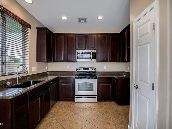 3rd image of 21382 E Twin Acres Dr